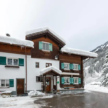 In Vorarlberg Nahe Skigebiet Montafon Apartmán Sankt Gallenkirch